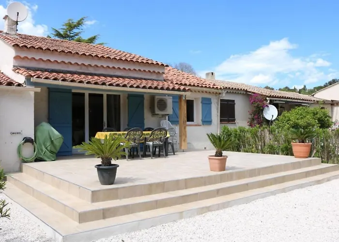 10 By Interhome Nyaraló Sainte-Maxime